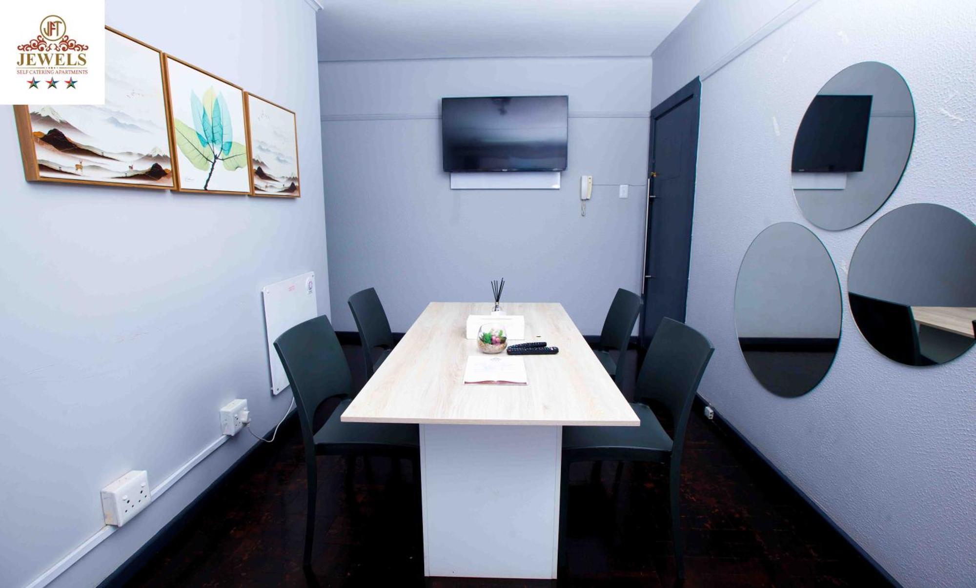 东伦敦Jft Self Catering Units住宿加早餐旅馆 外观 照片