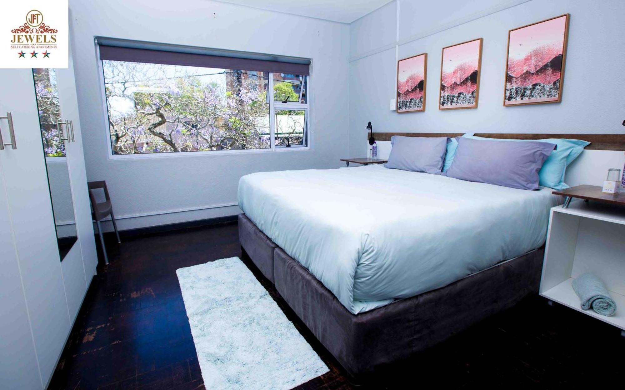东伦敦Jft Self Catering Units住宿加早餐旅馆 外观 照片