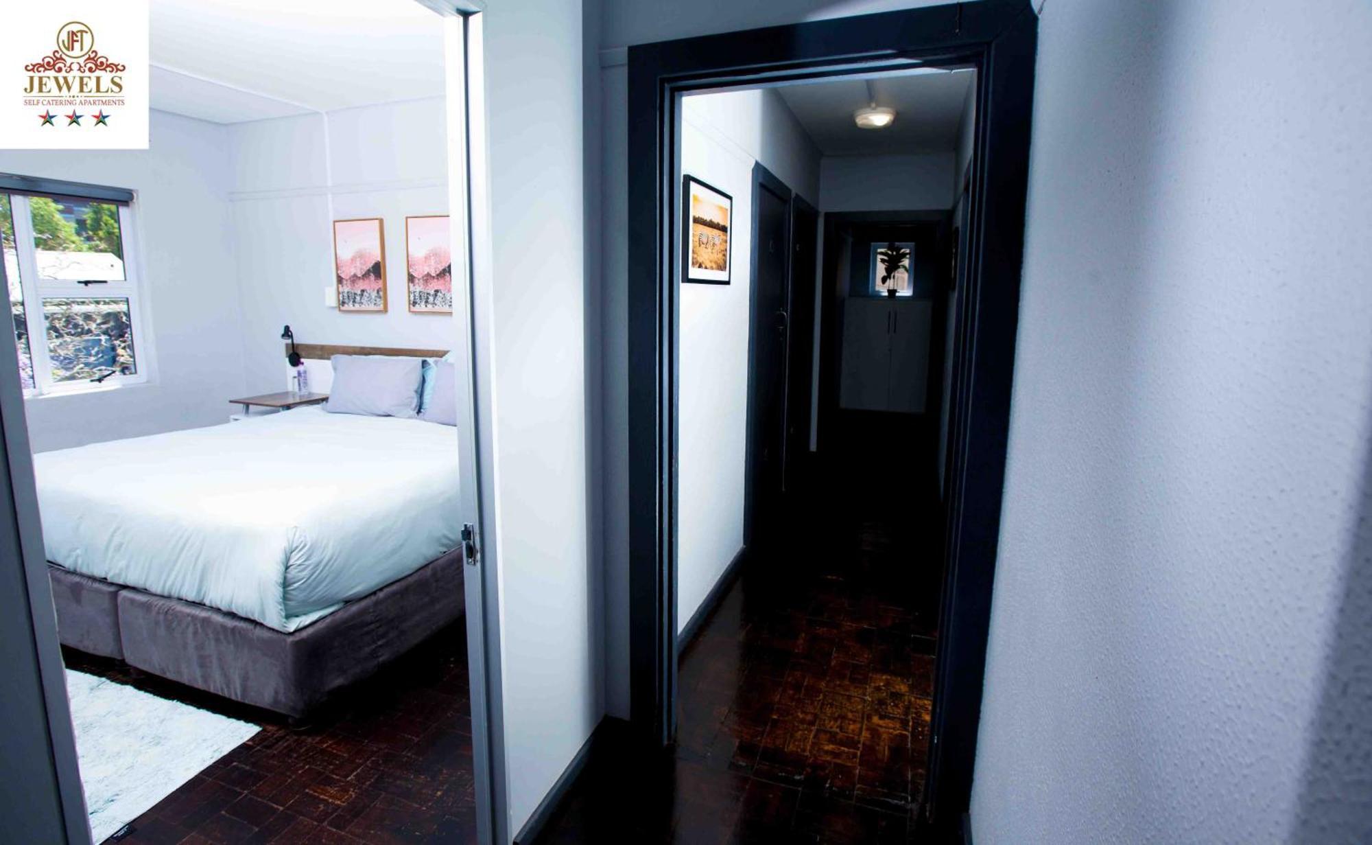 东伦敦Jft Self Catering Units住宿加早餐旅馆 外观 照片